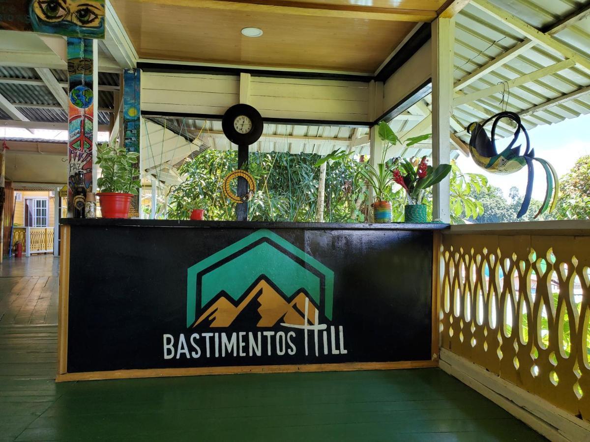 Bastimentos Hill Guest House ボカス・タウン エクステリア 写真