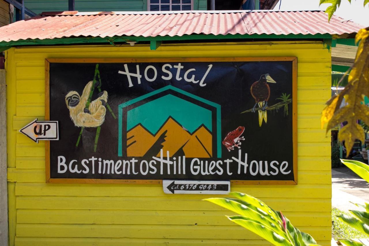 Bastimentos Hill Guest House ボカス・タウン エクステリア 写真